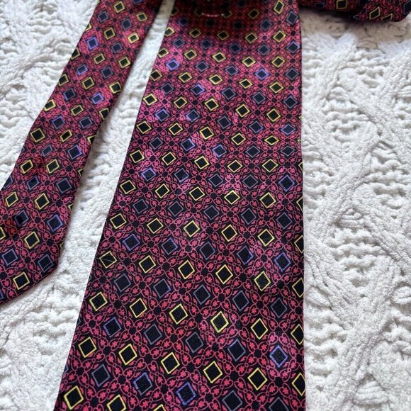Brioni Men's Red Colorful Geometric Silk Neck Tie - Picture 3 of 4